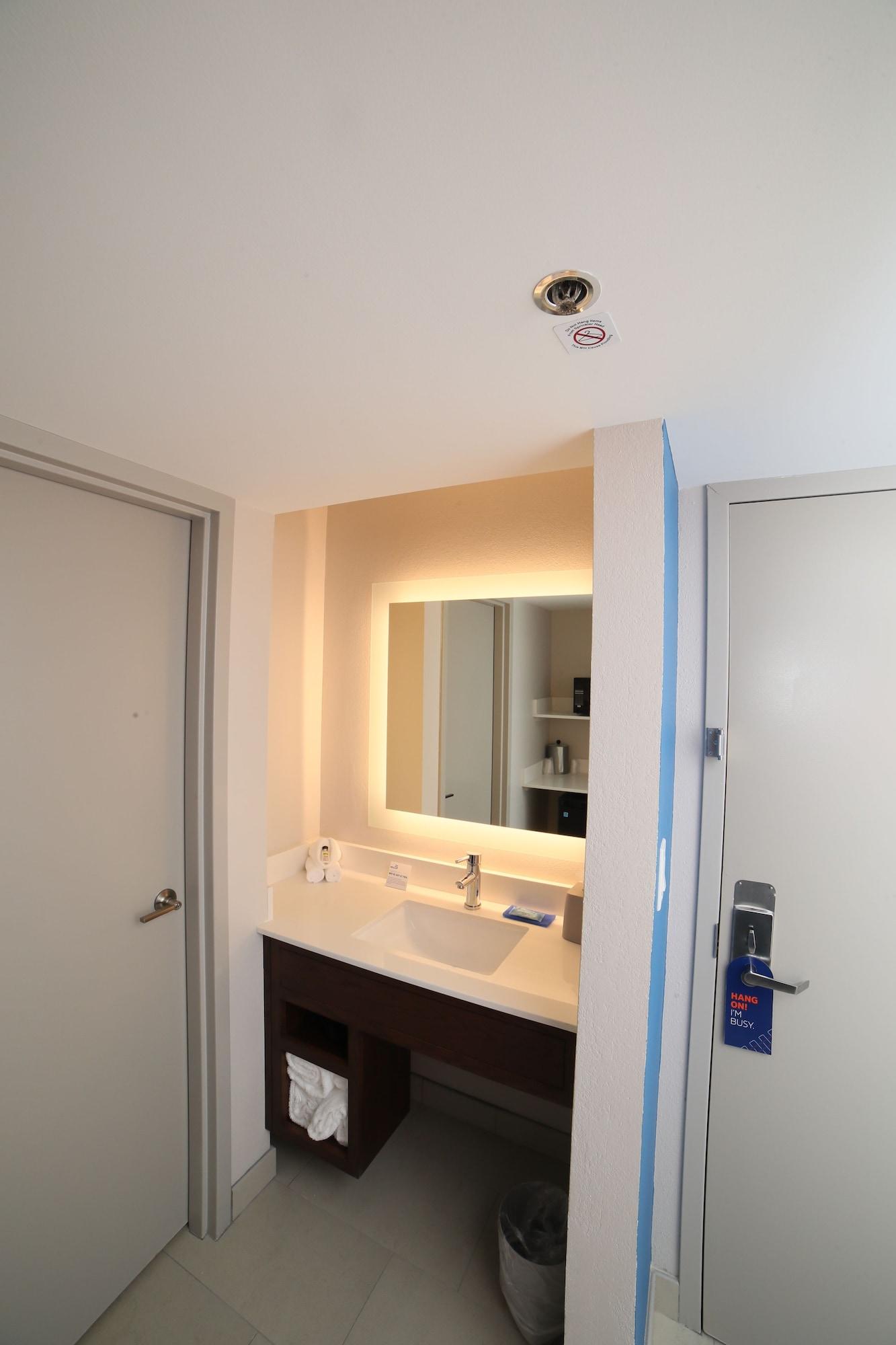 Holiday Inn Express Naperville By Ihg Buitenkant foto