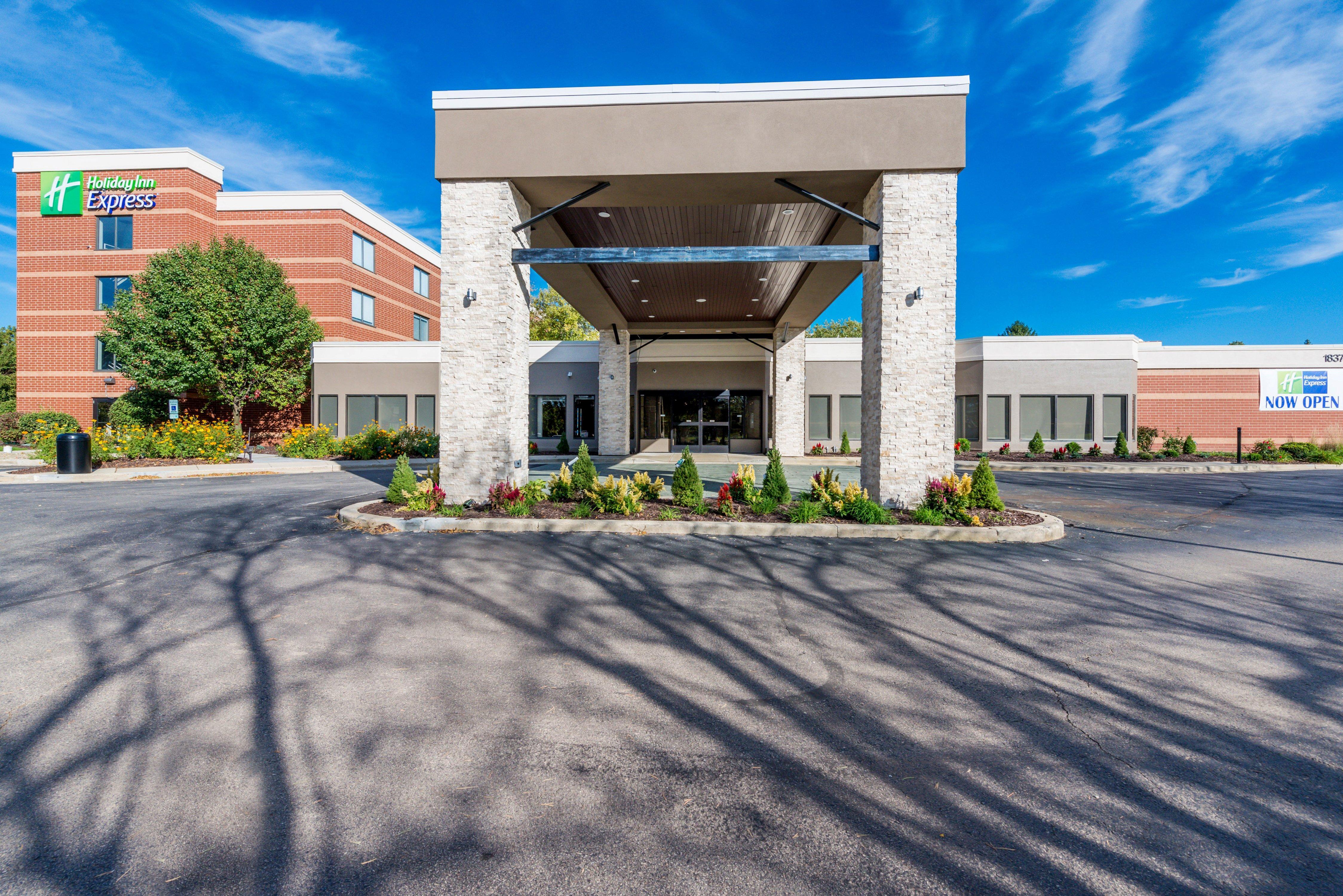 Holiday Inn Express Naperville By Ihg Buitenkant foto