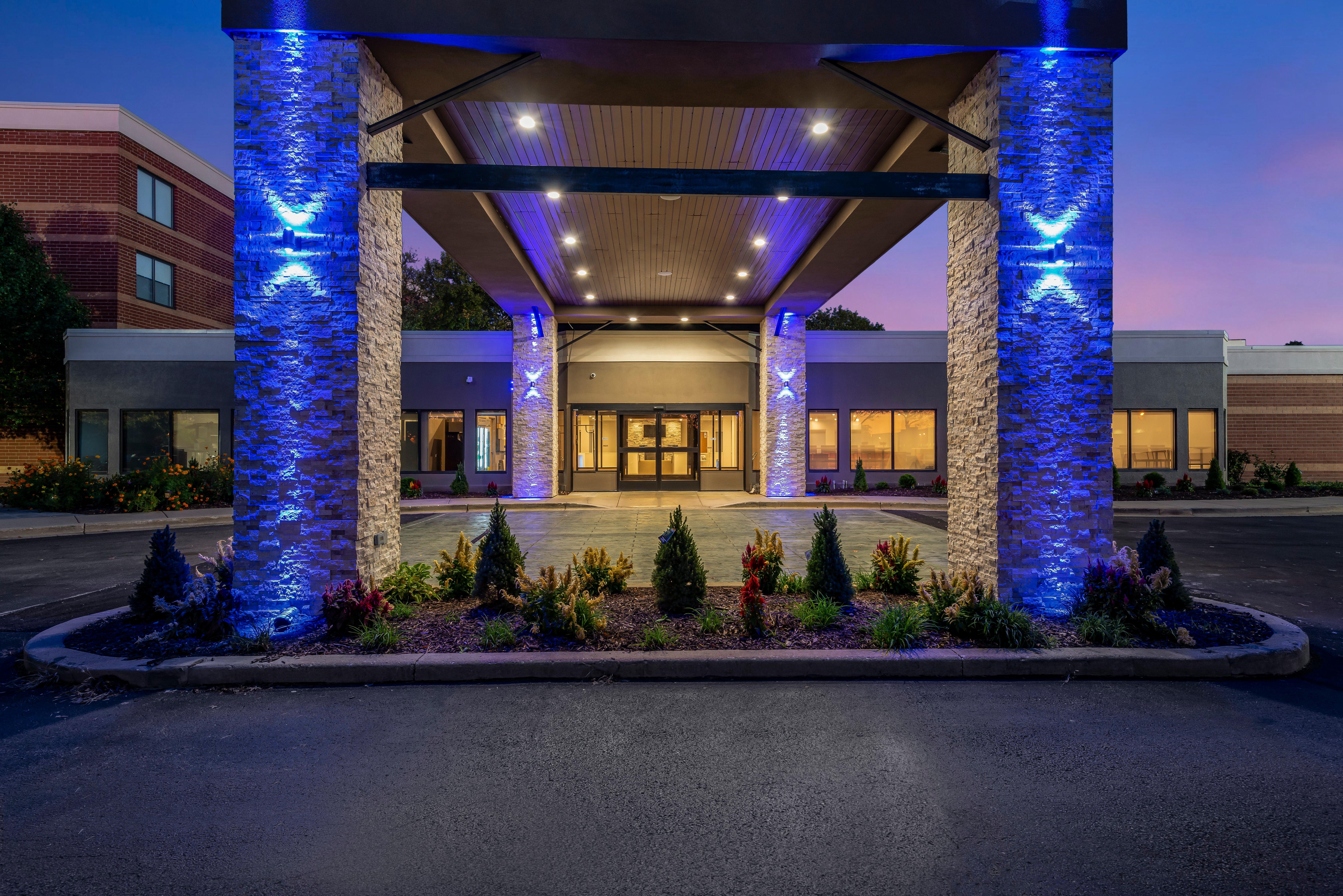 Holiday Inn Express Naperville By Ihg Buitenkant foto