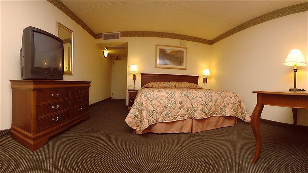 Holiday Inn Express Naperville By Ihg Buitenkant foto